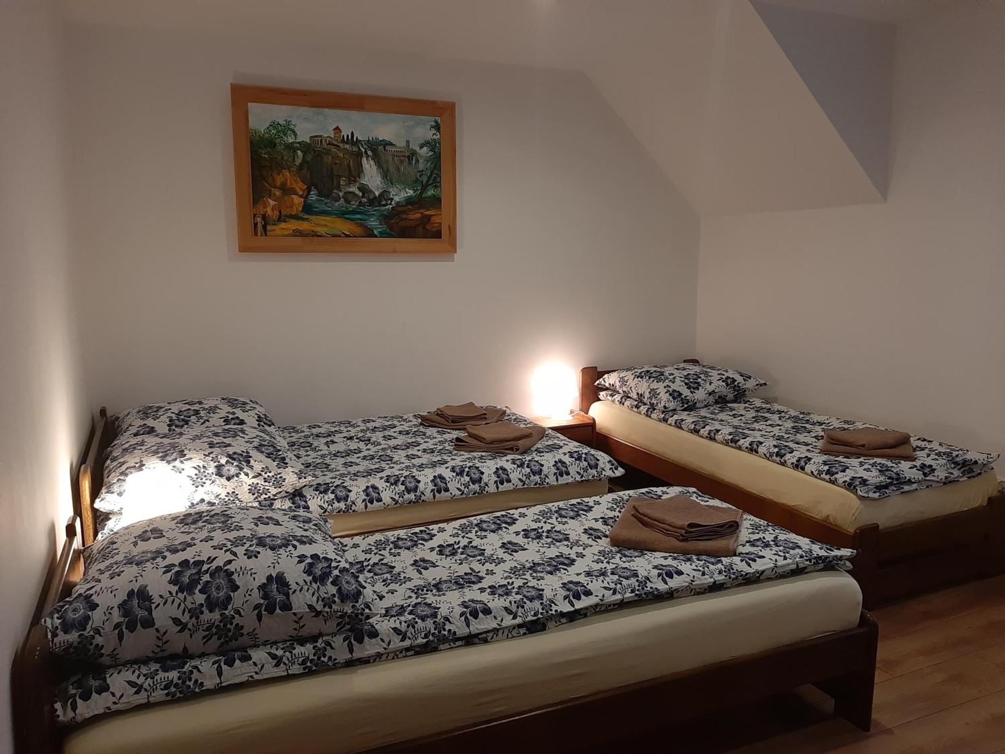 Wichrowe Wzgorza Hotel Strzebowiska Ngoại thất bức ảnh