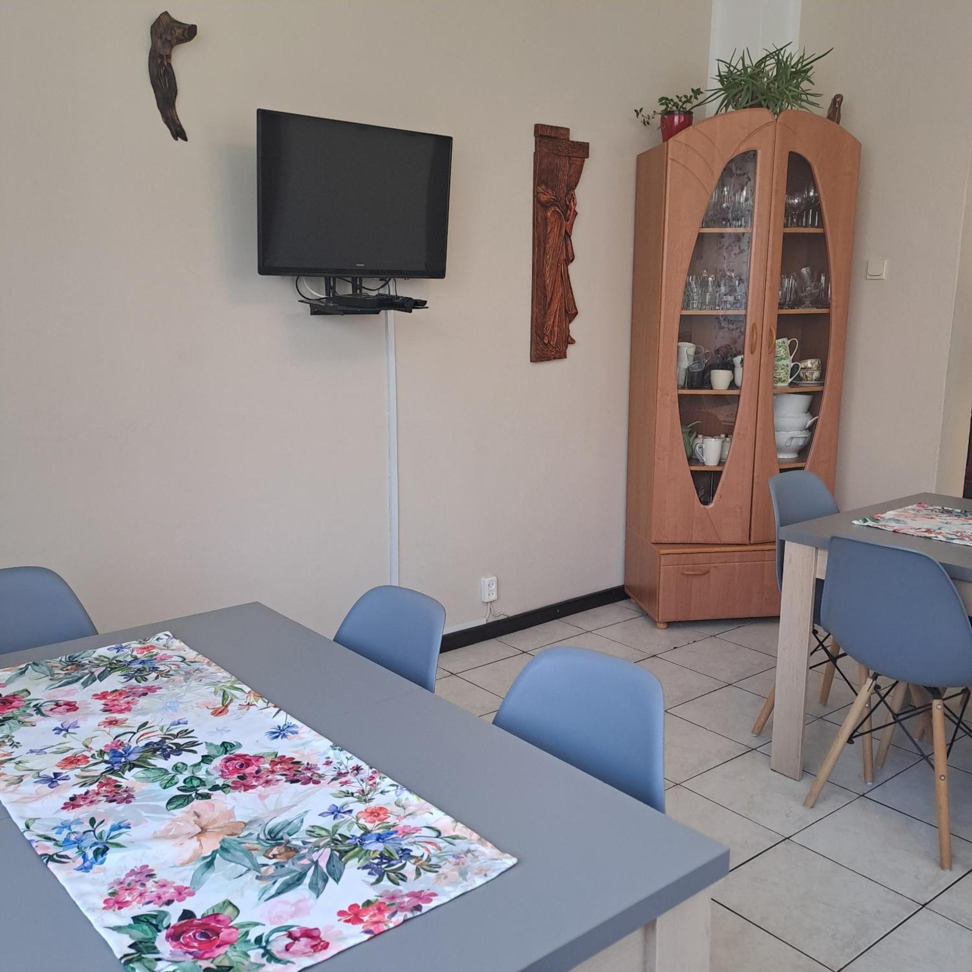 Wichrowe Wzgorza Hotel Strzebowiska Ngoại thất bức ảnh