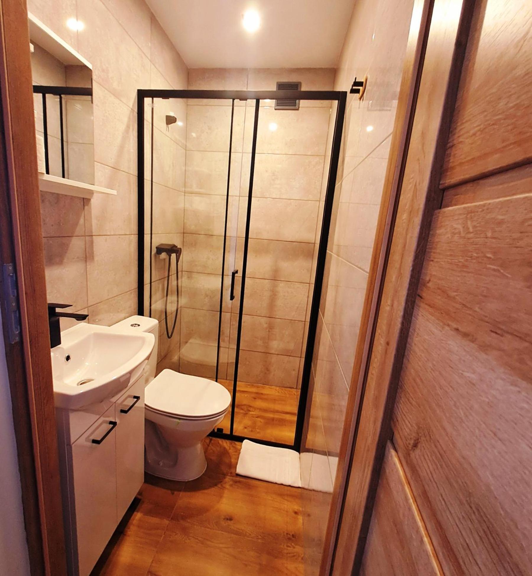 Wichrowe Wzgorza Hotel Strzebowiska Ngoại thất bức ảnh