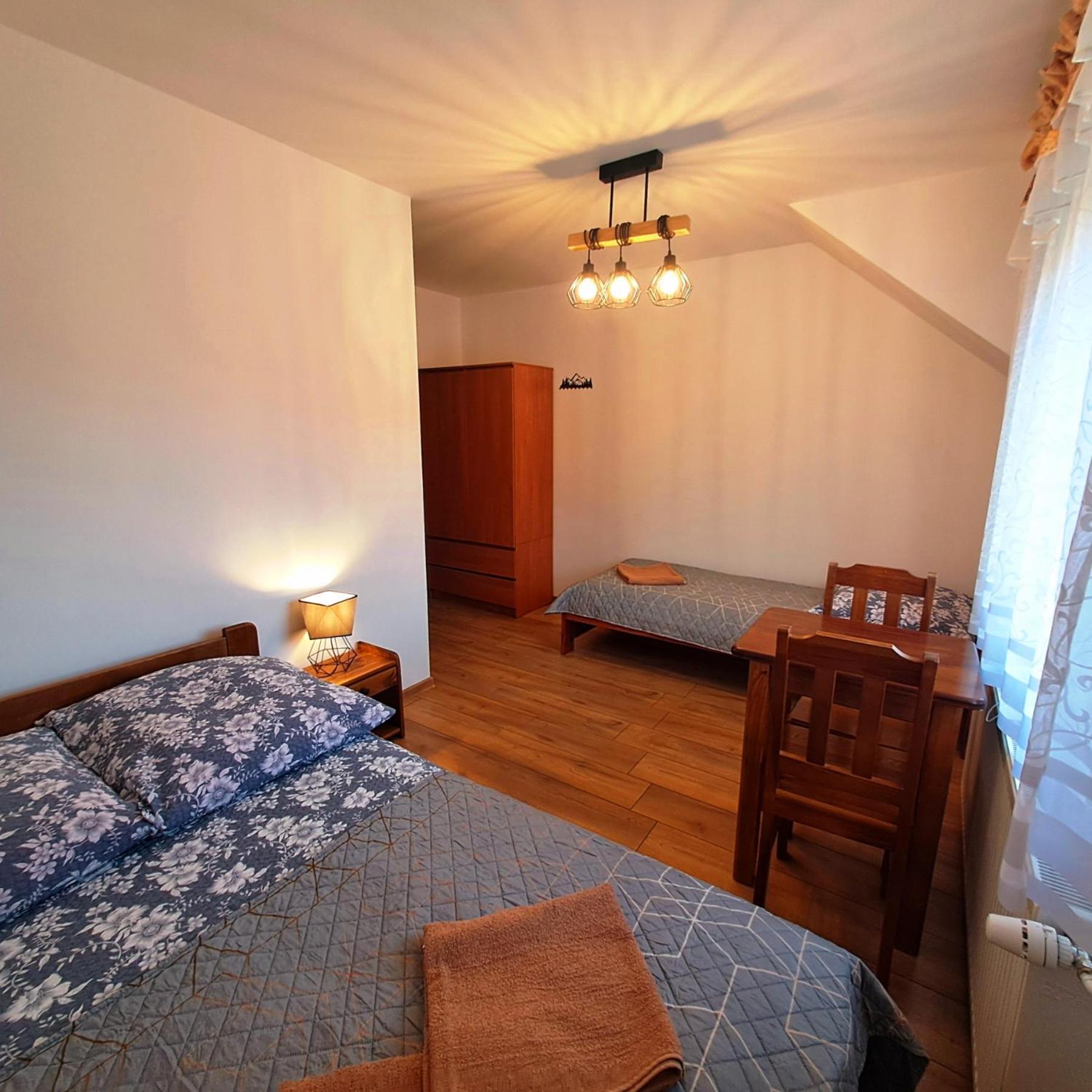Wichrowe Wzgorza Hotel Strzebowiska Ngoại thất bức ảnh